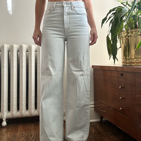 Levi’s wide leg jeans - Picture 2 of 5